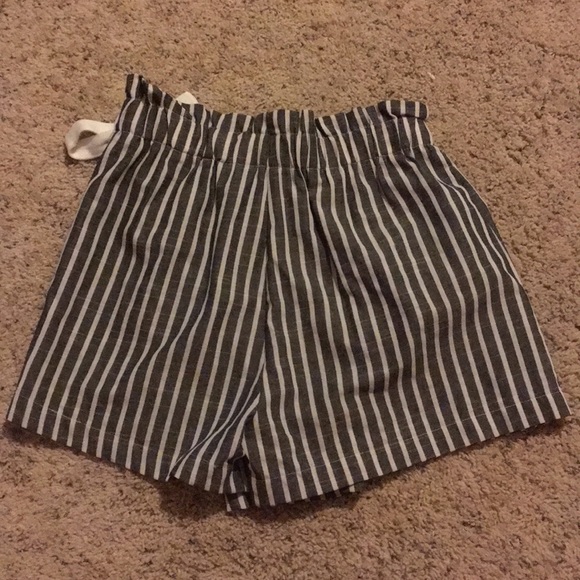 Cotton side-tie paper bag waist skort - Picture 2 of 3